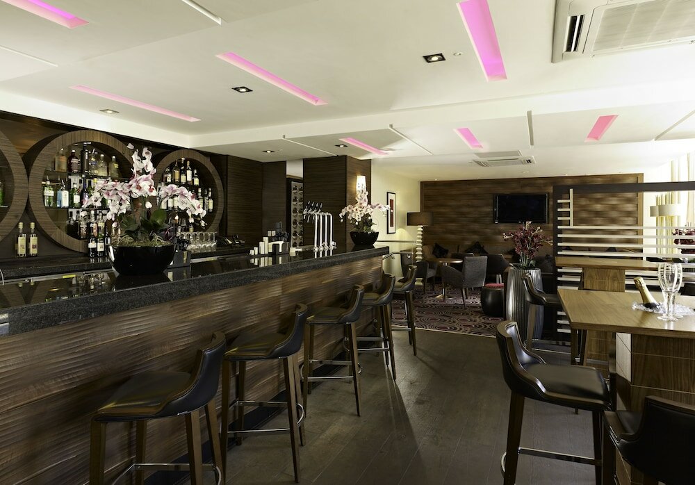 Фото DoubleTree by Hilton London - Victoria