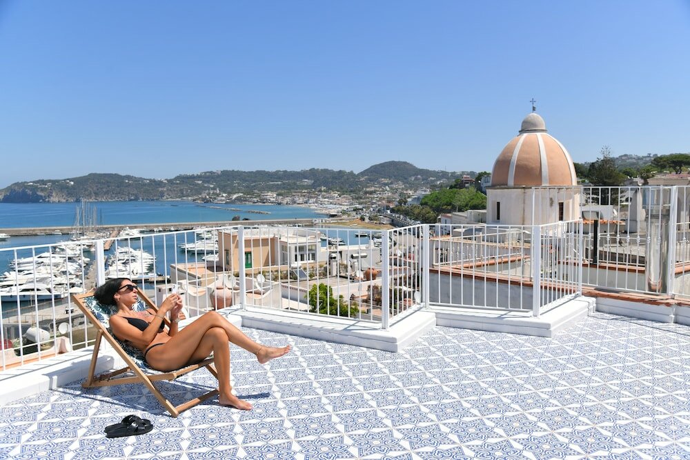 Фото King Suite - Luxury Rooms