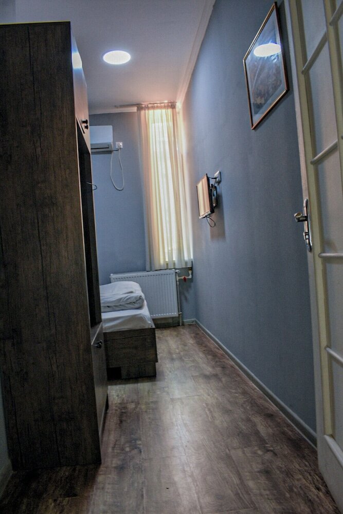 Фото Hostel Bon Voyage