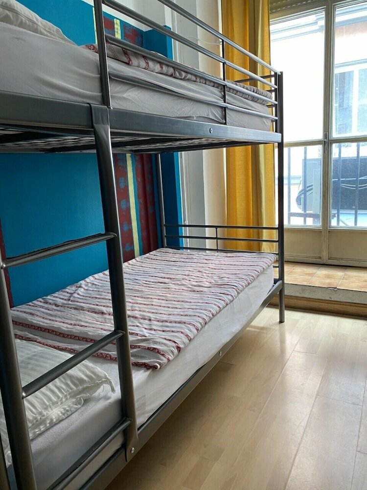 Фото Bed Madrid - Hostel