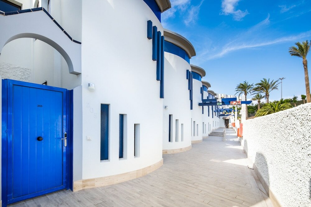 Фото Apartamentos Garden & Sea Boutique Lodging by Livvo