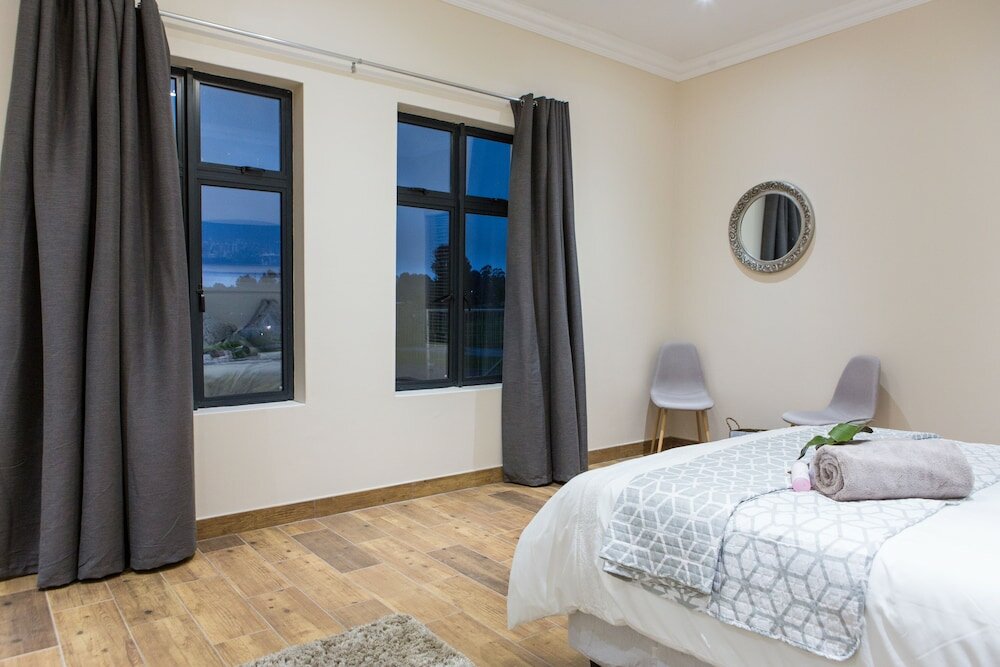 Фото The Living Collective