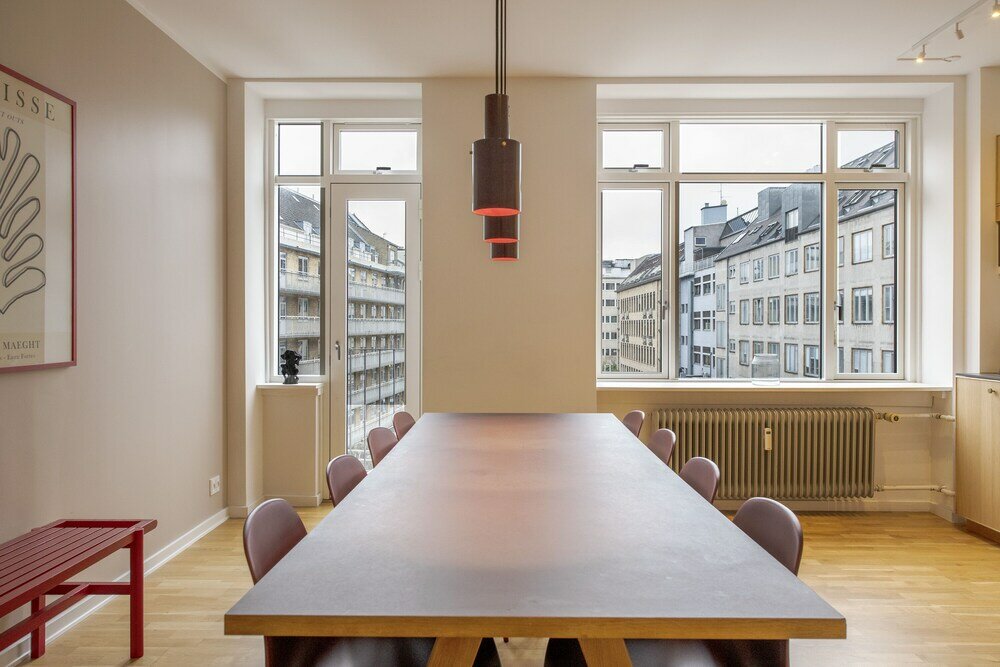 Фото By the Lakes apartments - Into This Place