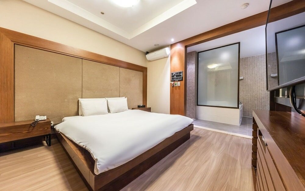 Фото Nowon Ritz Hotel