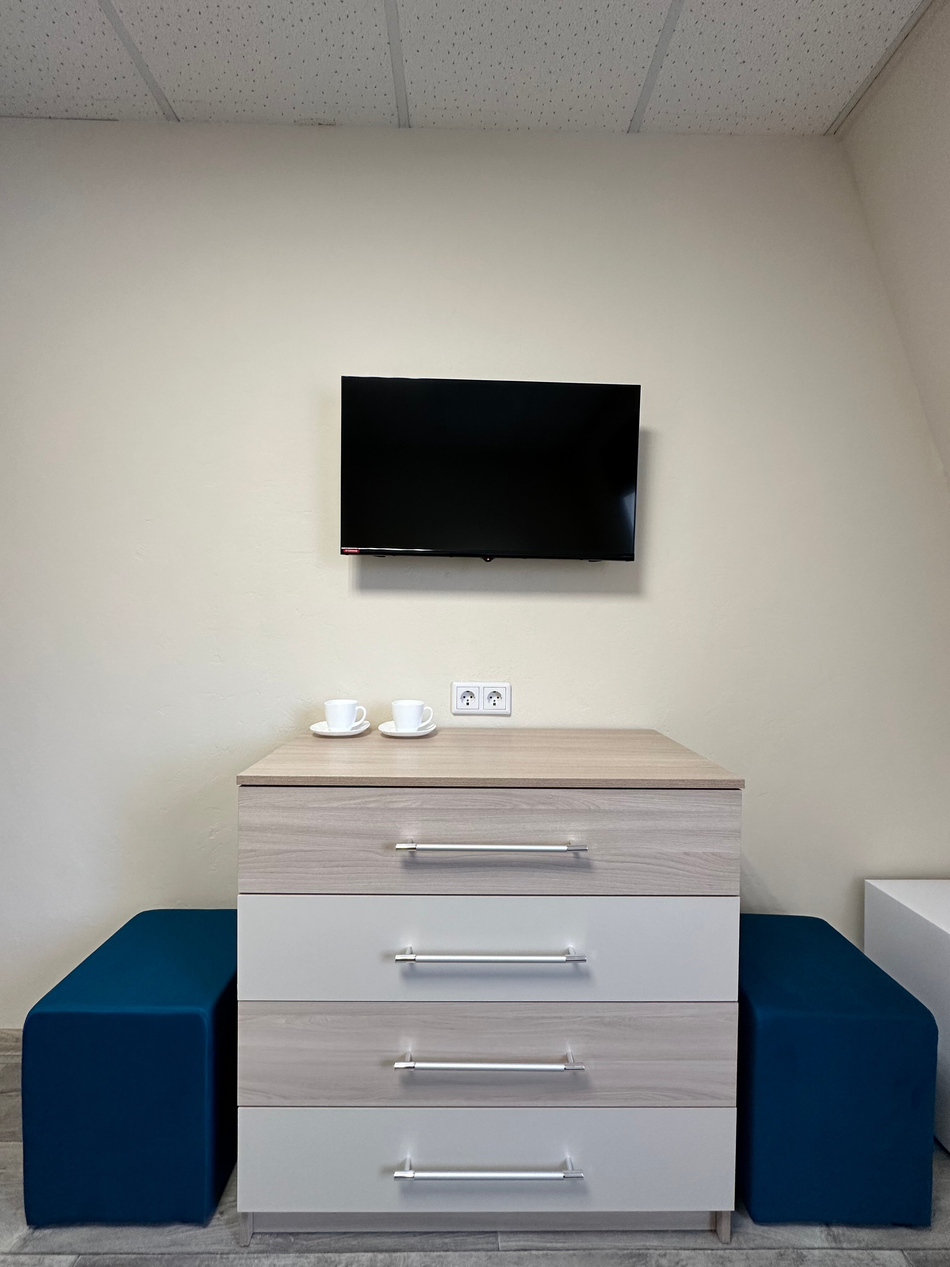 Фото Премьера