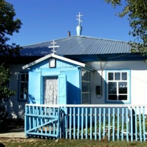 Храм Покрова Пресвятой Богородицы (село Новопокровка, ул. Тауелсиздик, 133), православный храм в Восточно‑Казахстанской области