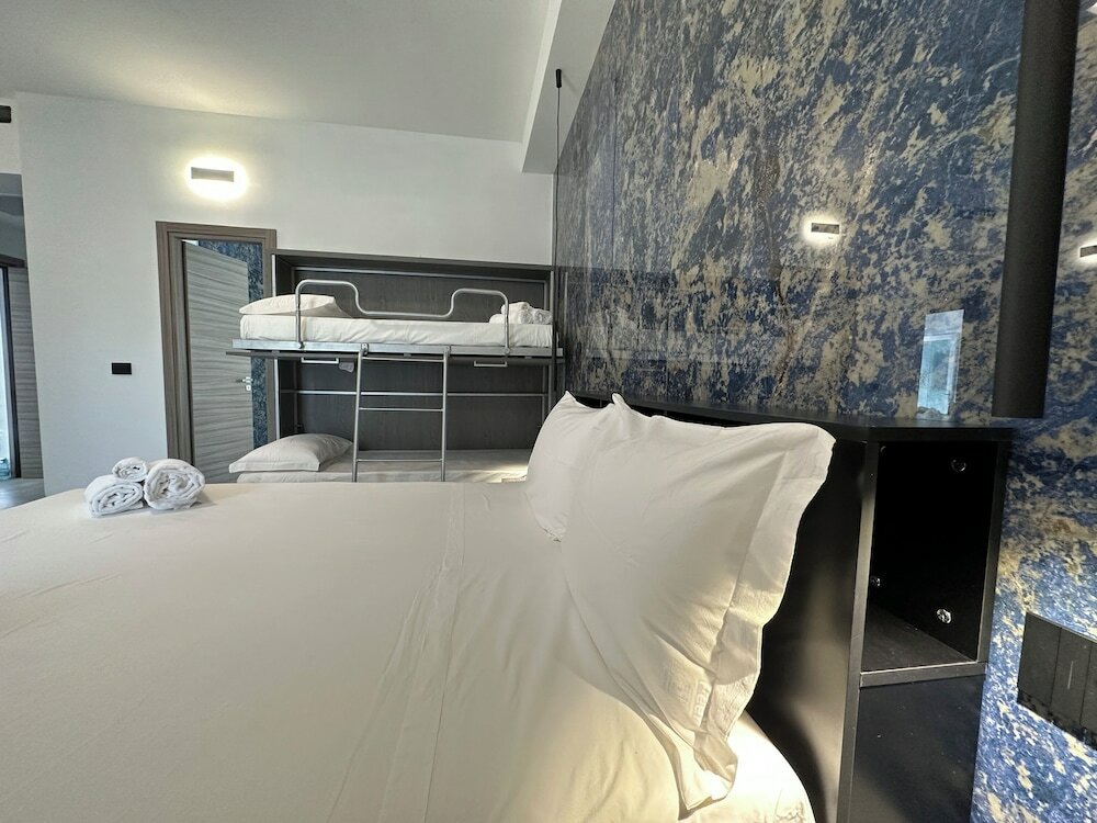 Фото Dolmen Guest House