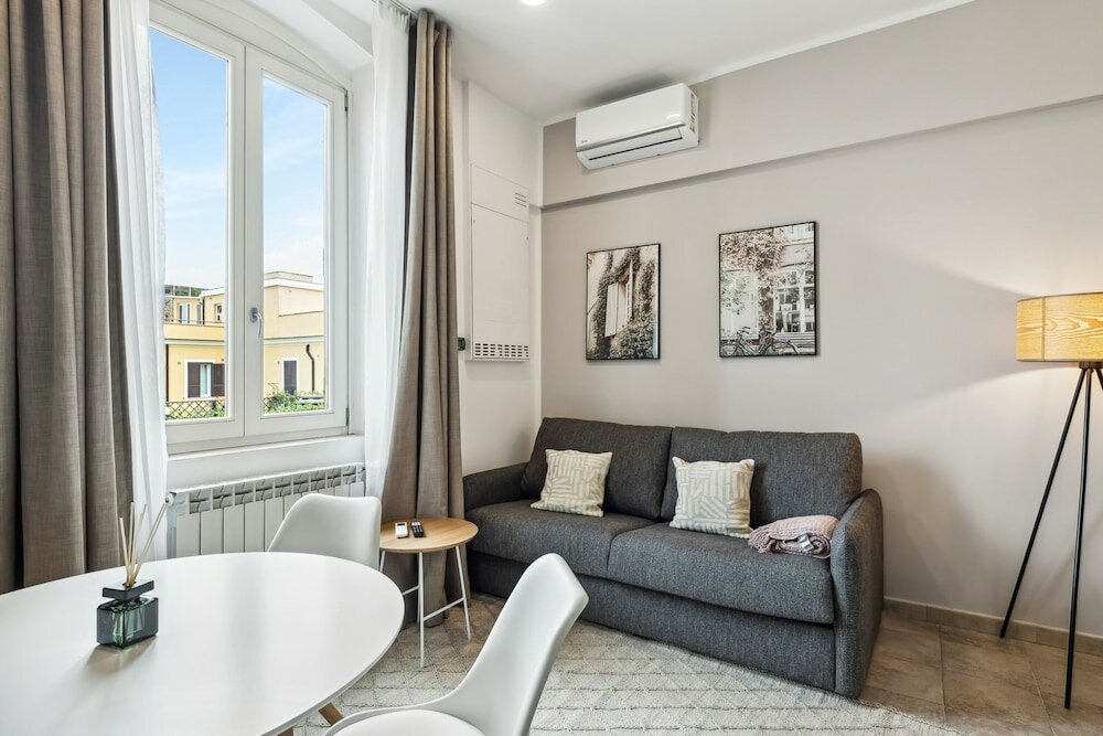 Фото Limehome Rome VIA dei Reti