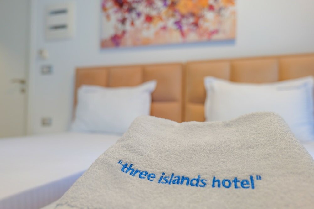 Фото 3 Island Hotel