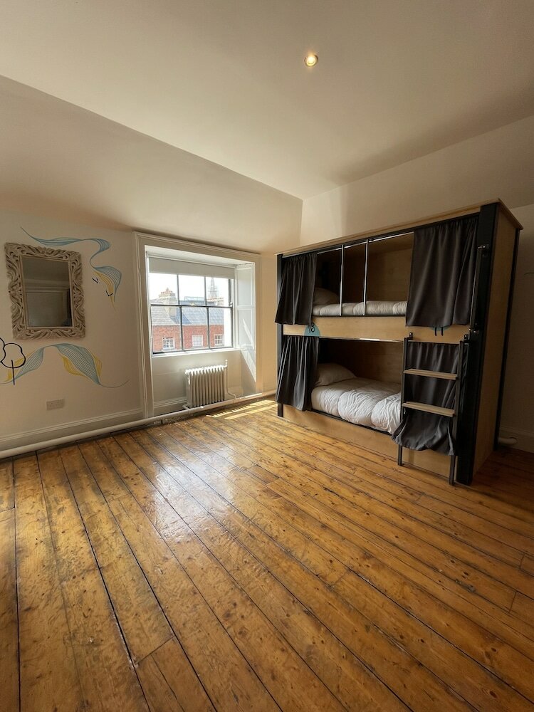 Фото Leevin Hostel George