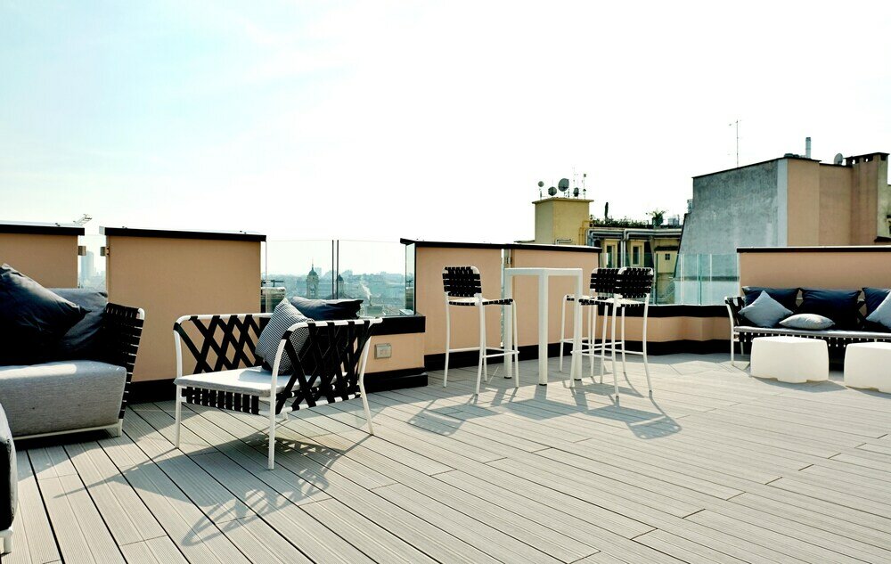 Фото San Babila Modern Apartment