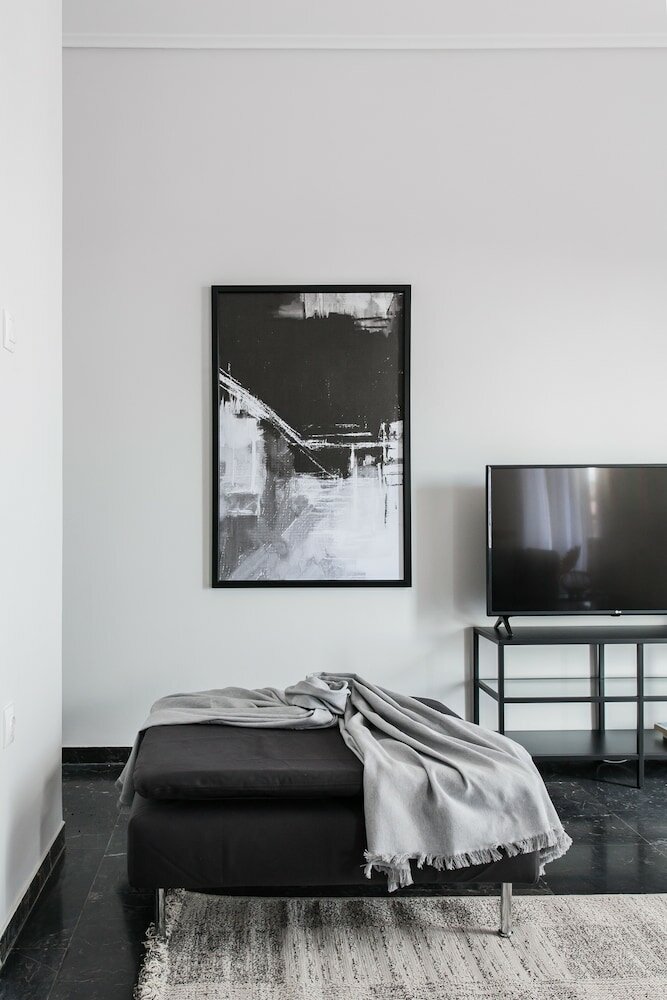 Фото Spacious Apartment near Helexpo