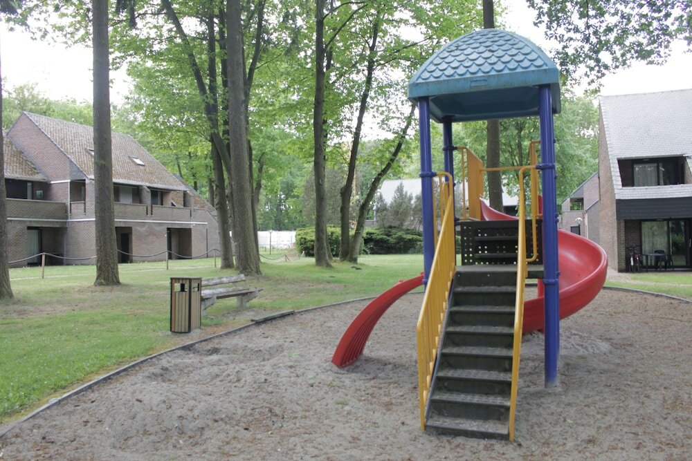 Фото Holiday Suites Limburg