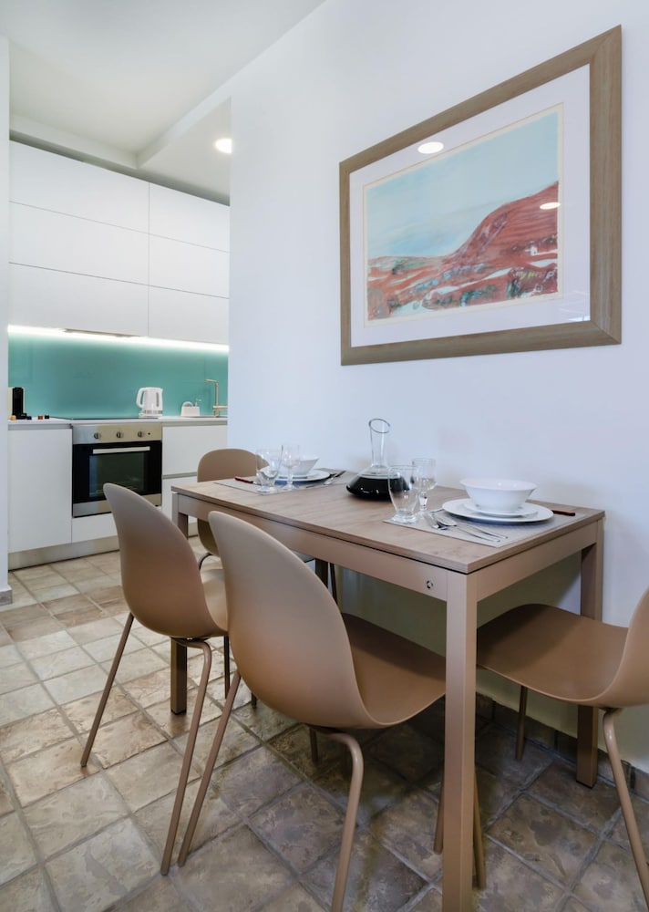 Фото Xenios Dias Apartments