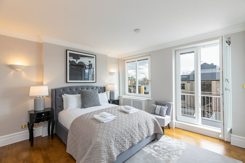 Фото Altido Stylish Flat near Mayfair & Piccadilly Circus