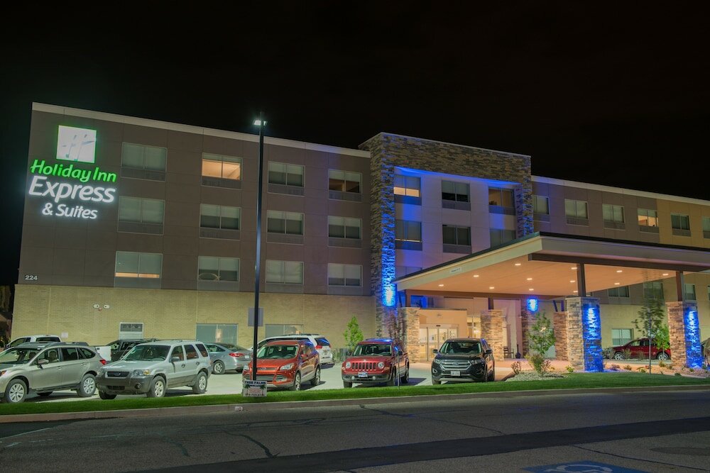Фото Holiday Inn Express & Suites Louisville N - Jeffersonville, an Ihg Hotel
