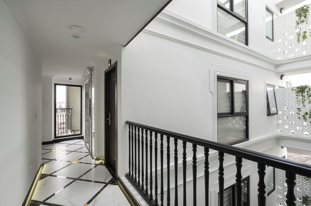 Фото Paradise Suites Nguyen Khuyen