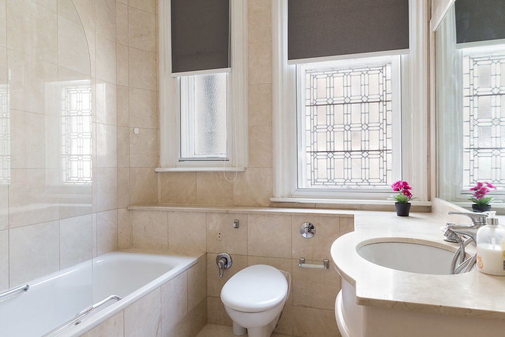 Фото 5-bedroom Next to Selfridges