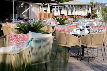 Фото Hotel Croisette Beach Cannes-MGallery