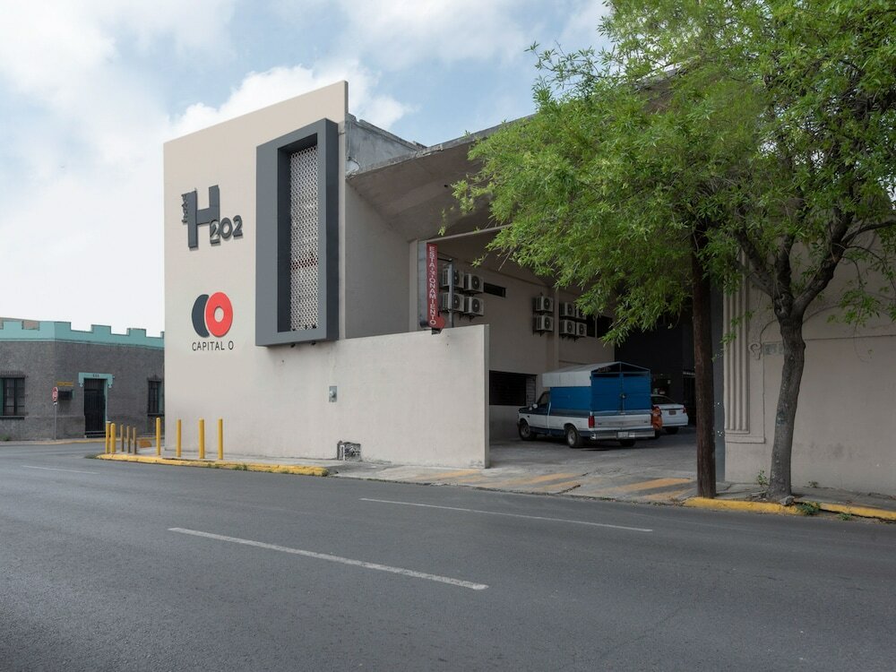 Фото Capital O 202