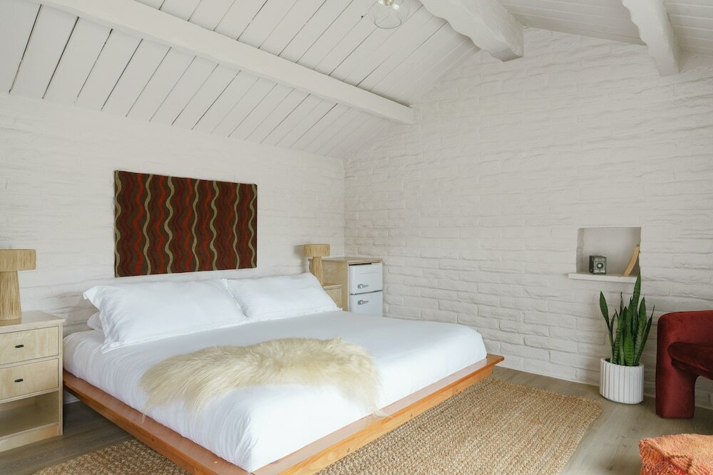 Фото The Green Room Hotel