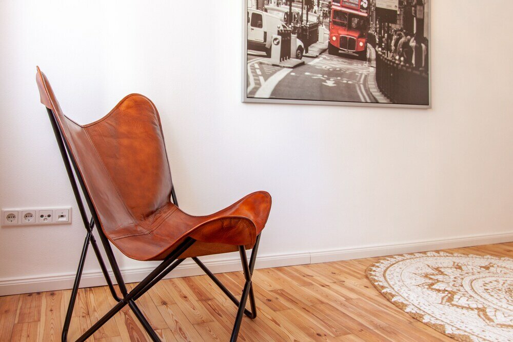 Фото Massive Wooden Furniture in Central Stay