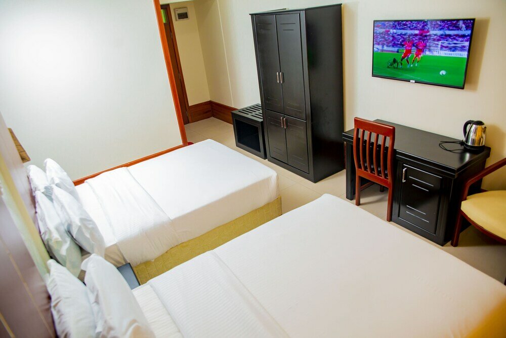 Фото Eden Highlands Hotel