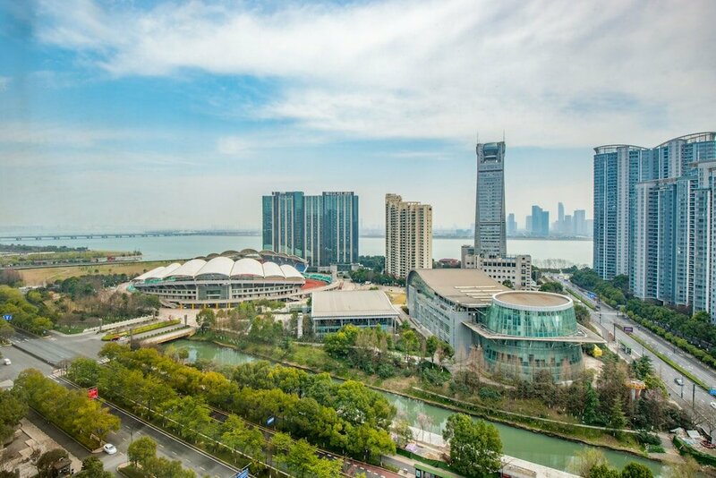 Гостиница Holiday Inn Hangzhou CBD в Ханчжоу