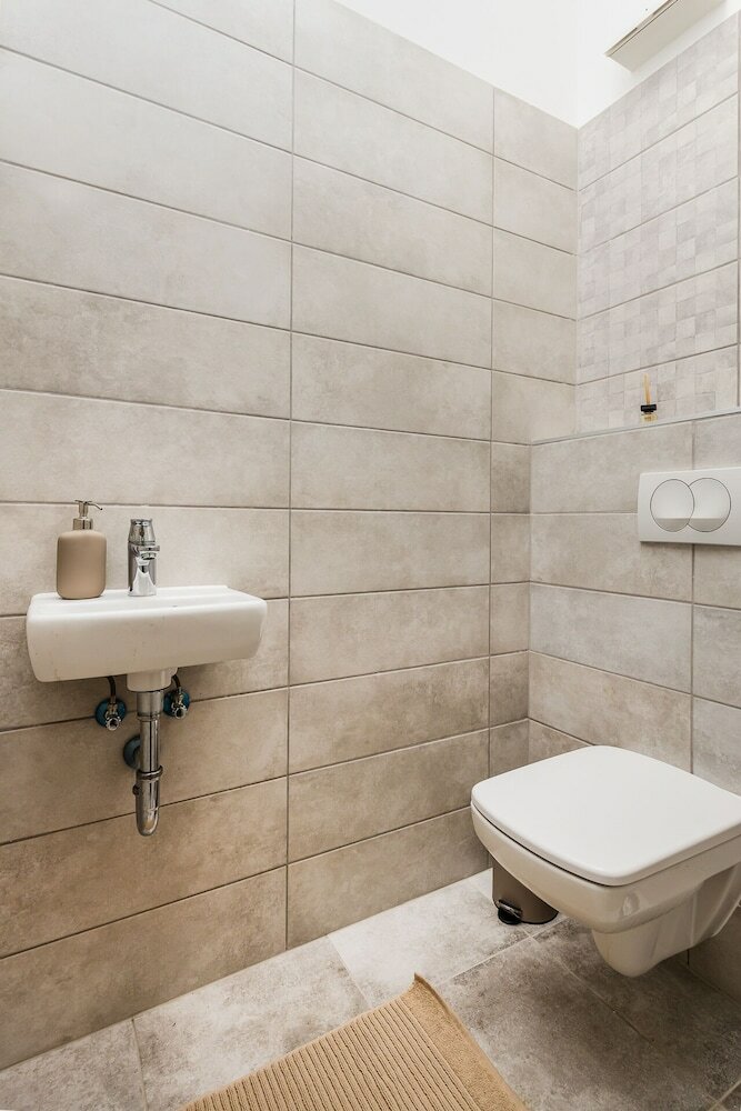 Фото Venus Apartments - Westside Residence