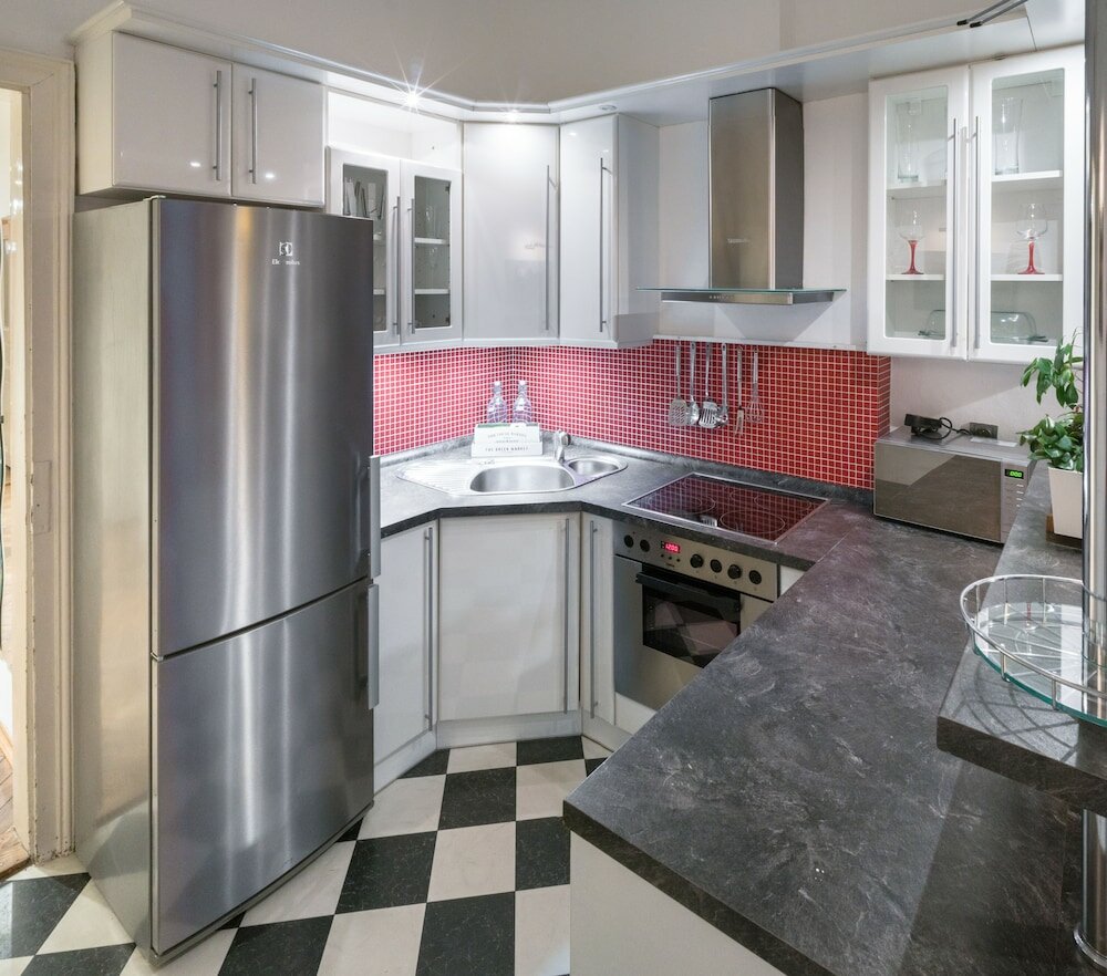 Фото Mordecai Twelve Apartments by Adrez Living