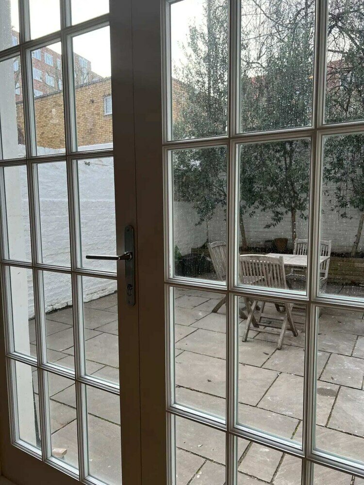 Фото Spacious and Bright 1 Bedroom Flat in Notting Hill