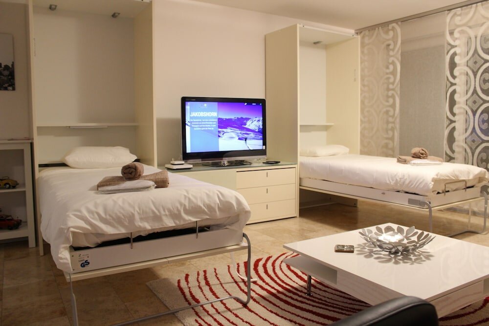 Фото Montreux Lake View Apartments City Centre