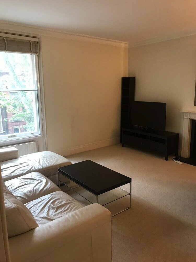 Фото Beautiful one bedroom in Kensington