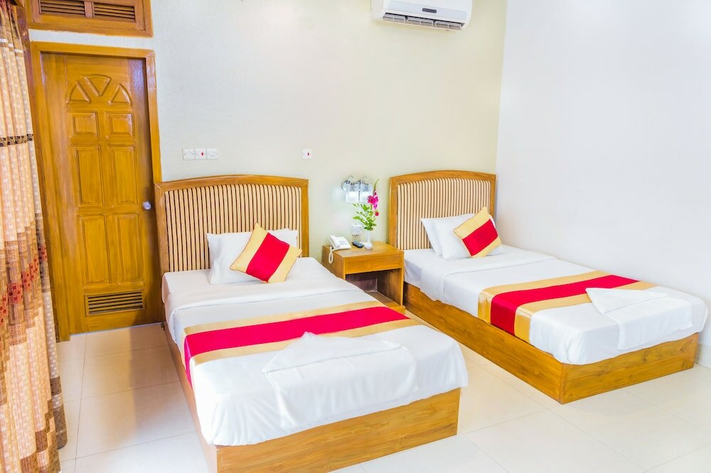 Фото Impiana Hotel Ltd