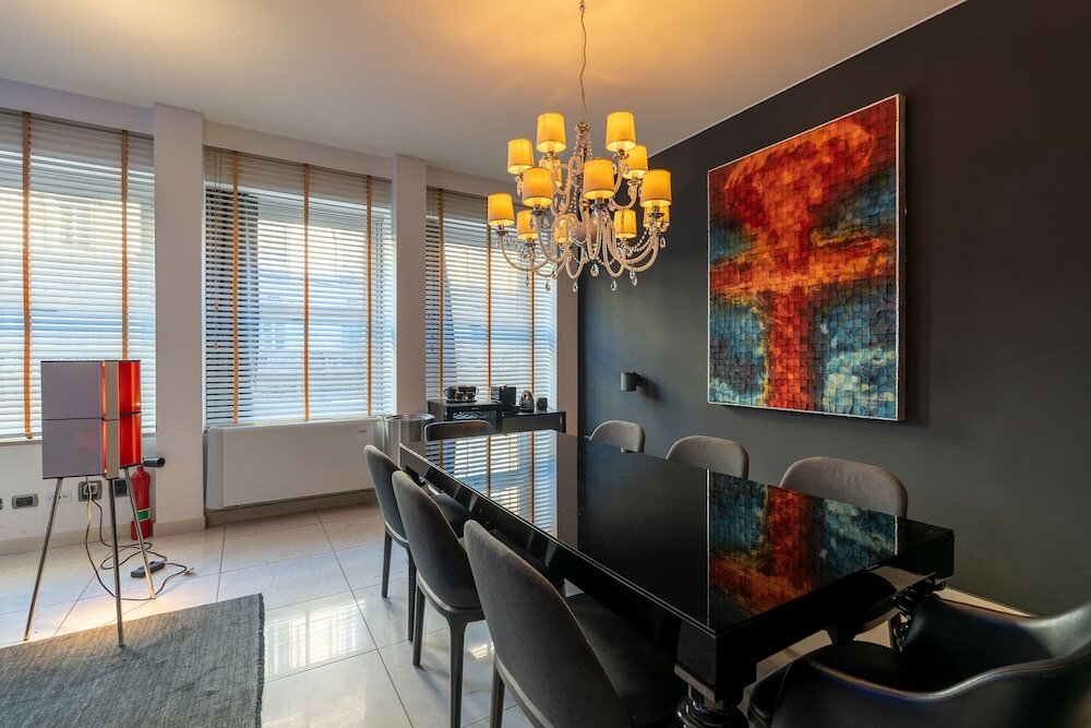 Фото The King Of Milan