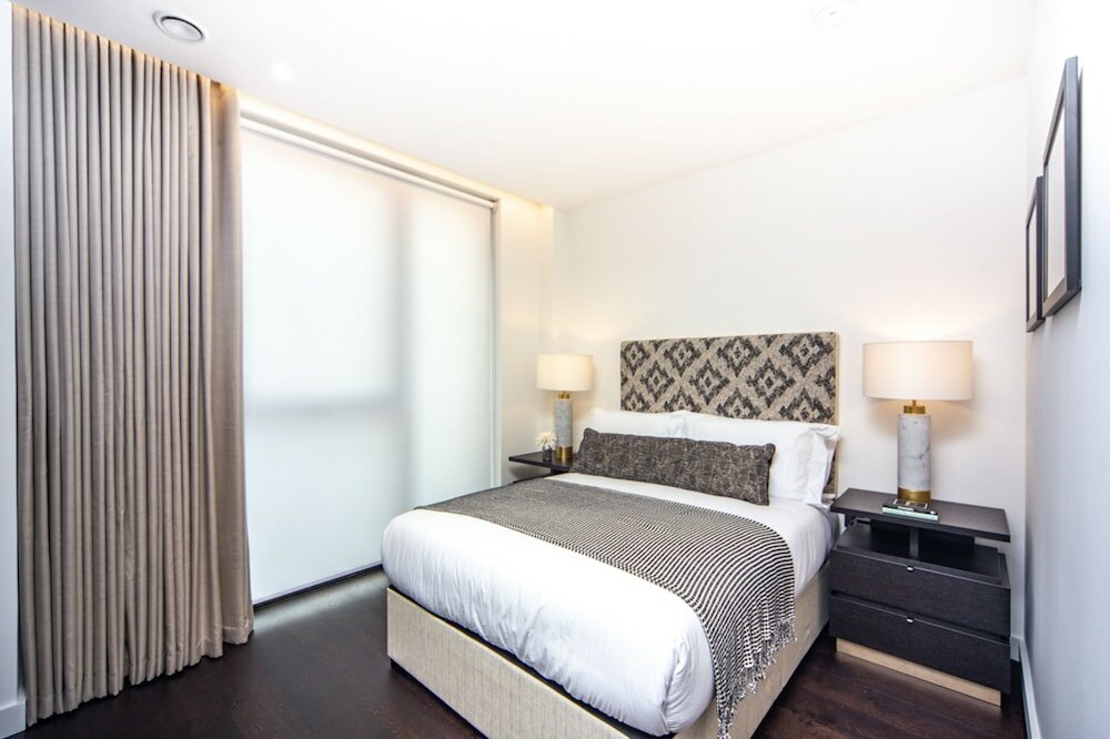 Фото Thornes House Apartments