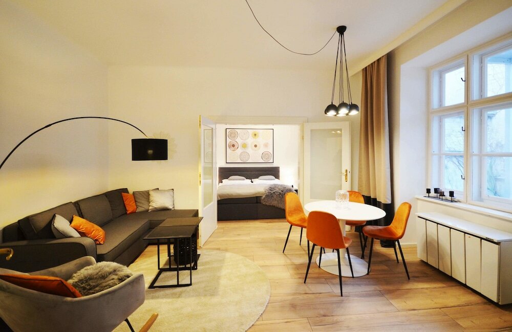 Фото Cozy Apartment near The Town Hall Vienna