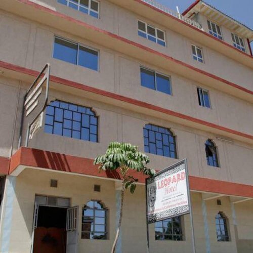 Гостиница Leopard View Hotel в Накуру