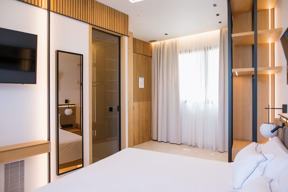 Фото MYR Puerta Serranos