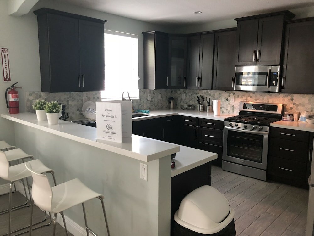 Фото 4 Bedroom Home by Ideal Experience Vr