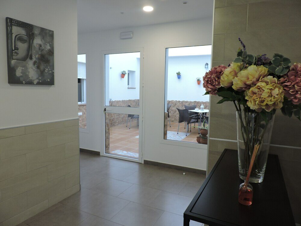 Фото Hostal Delia