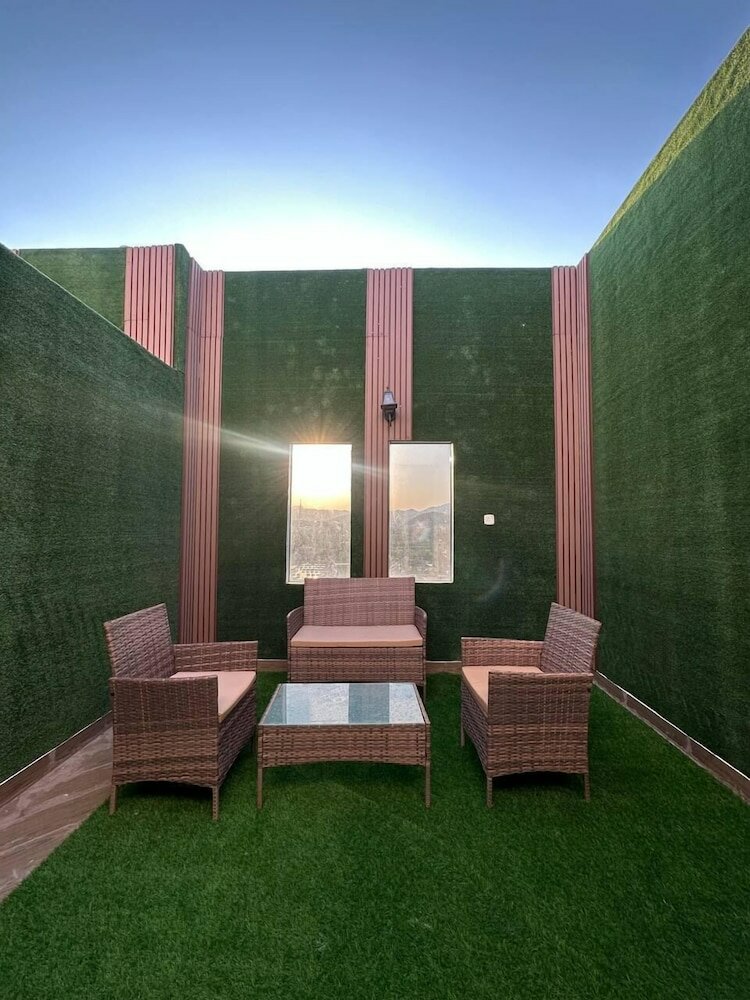 Фото Lophrana Hotel