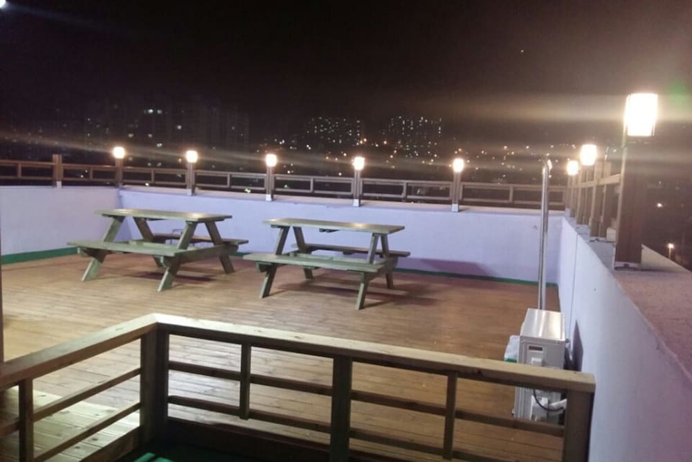 Фото Yeosu Hi and J Guest House