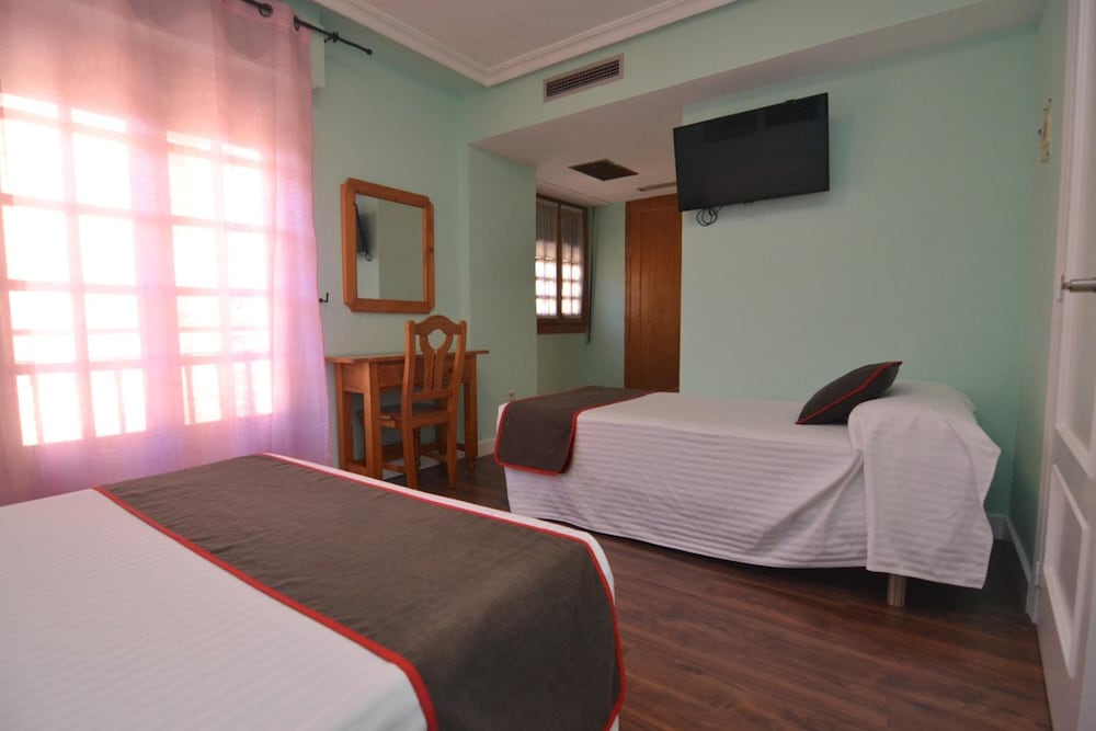 Фото Hostería El Bodegón De Gredos