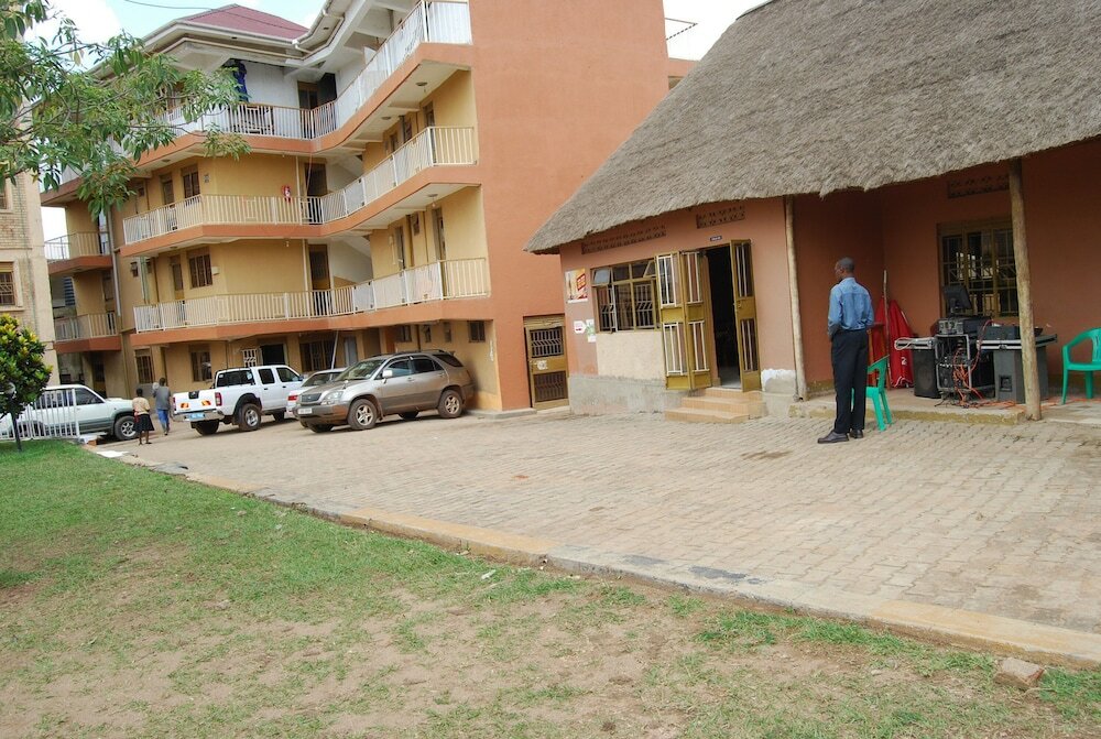 Фото отеля 1