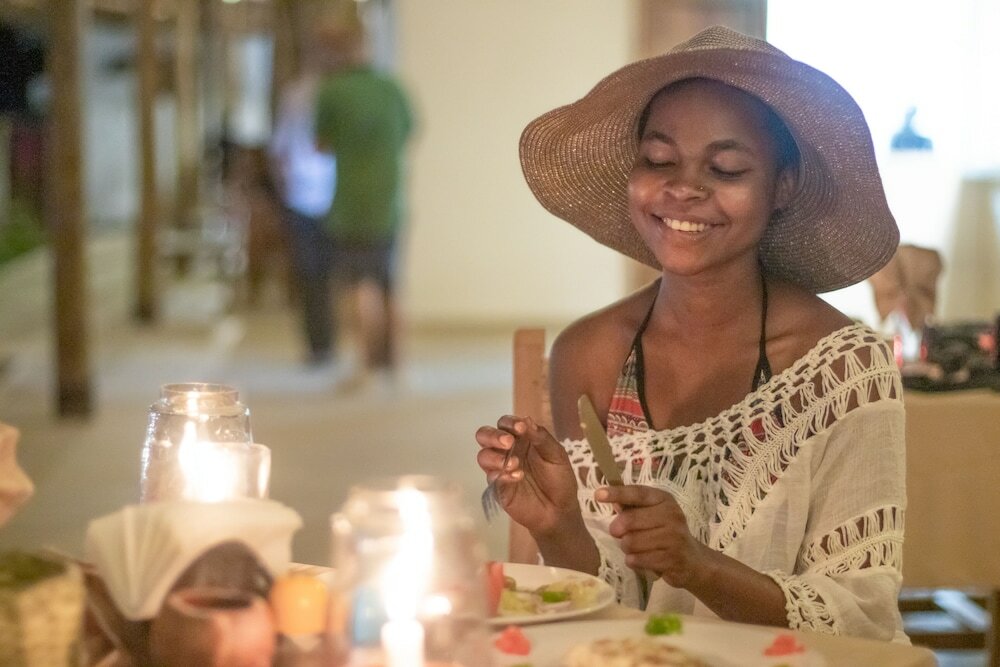 Фото Отель Ahg Sun Bay Mlilile Beach