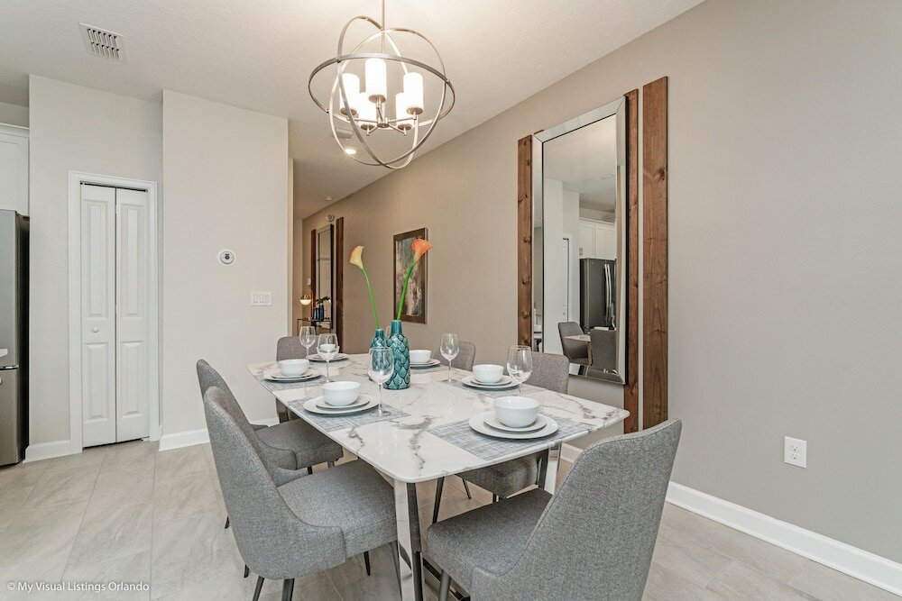 Фото Modern Townhome W/private Pool & Free Water Park!