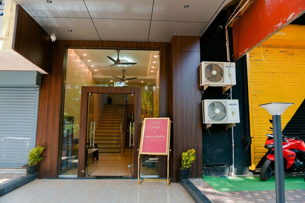 Фото Malvan's Aishwarya Hotel
