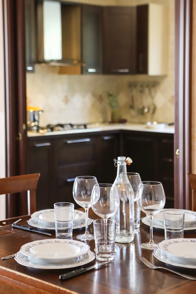 Фото Appartamento Con Terrazzo A Capodimonte