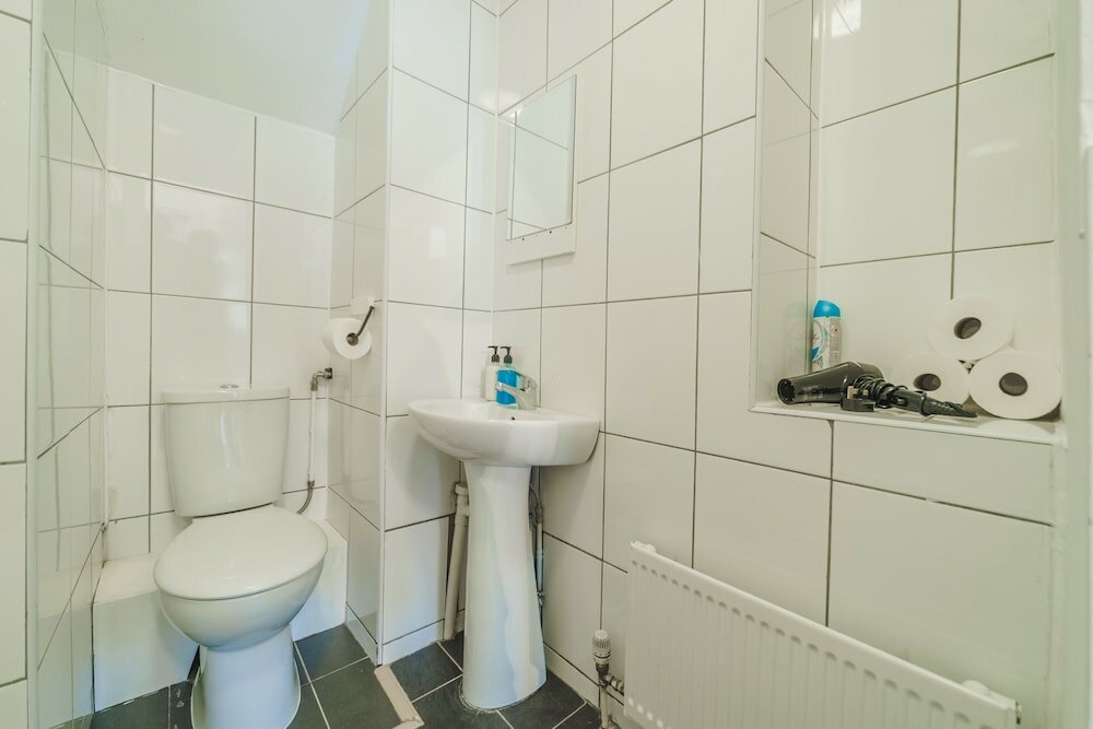 Фото Cosy High Floor Studio Greek Street Soho